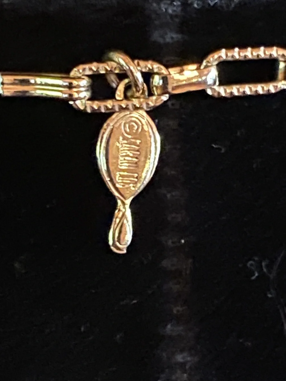 Vintage Sarah Coventry Egyptian Temptress Gold Tone Necklace 18
